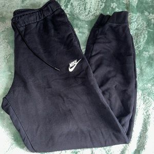 Nike sweats 🖤